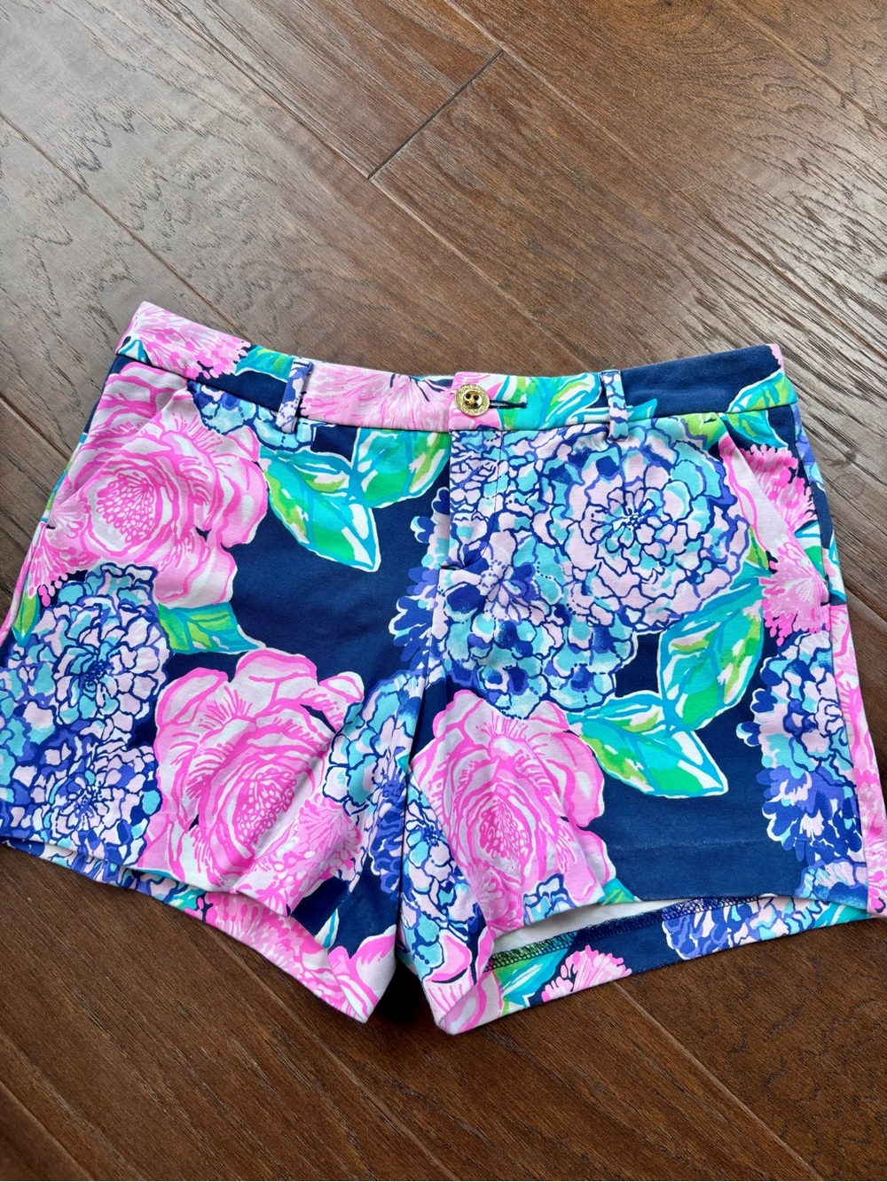 Lilly Pulitzer knit Callahan shorts. 6